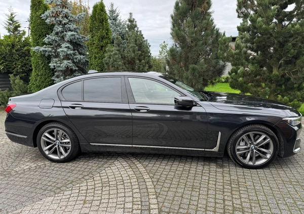 BMW Seria 7 cena 369000 przebieg: 29000, rok produkcji 2022 z Brodnica małe 232